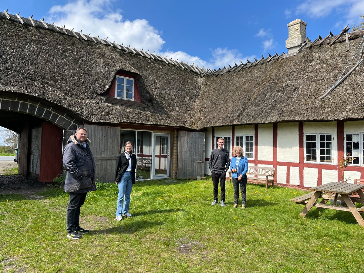 MedBiotechAAU's tweet photo. The Fungal Biotechnology Group paid a visit to Naturpladen ApS in Fyn as part of a company outing 🌞🌿 https://t.co/vtKJoYAxQq