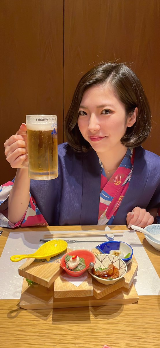 rinmeidebu's tweet photo. 先週やっと、やっと、念願の30歳になったよ〜！ようやくスタートラインに立てる節目なので滝に打たれてきました🏞️
誕生日に滝に打たれるやつ日本で私だけだろ🫰 https://t.co/eHC0v6TbMt
