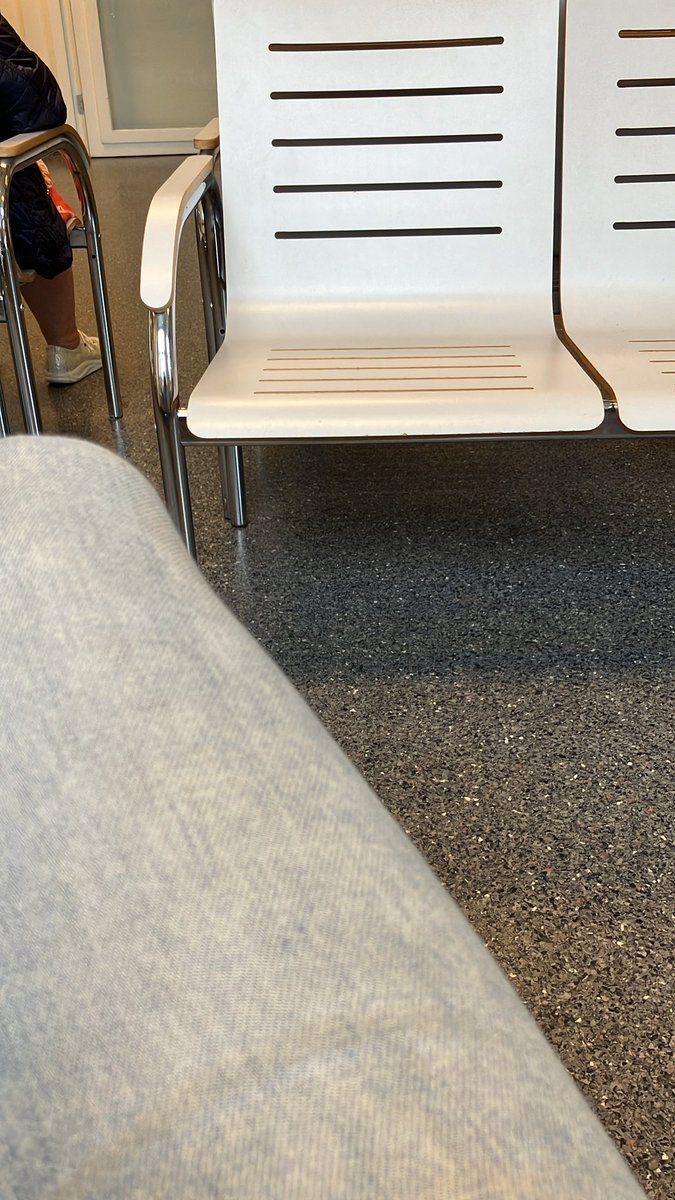 Tijd voor controle… 🤞🏻 #wachtkamertweet