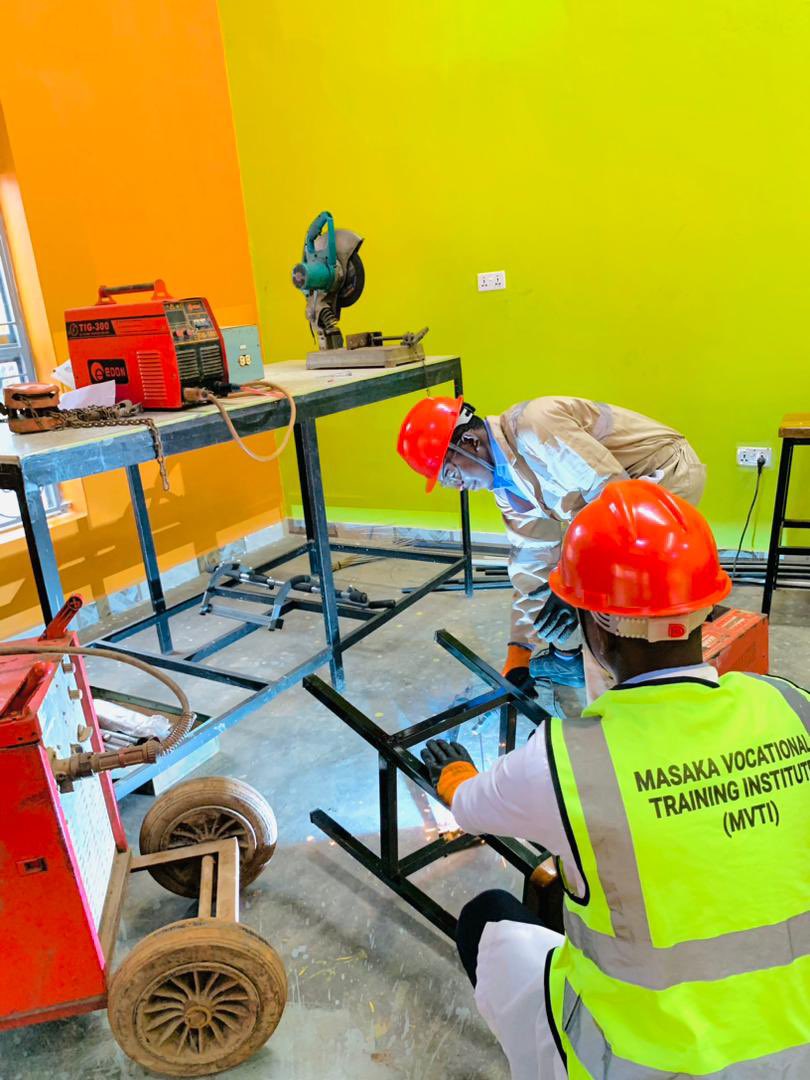 ➡️Course: Welding &amp; Metal Fabrication.
➡️Level: National Certificate.
➡️Duration: 2 years.

Skills gained by learners under the course.
1. Basic Welding
2. Welding Safety
3. Metal Arc Welding
4.Drawing&amp;Draft Reading
5.Pipe Welding&amp;more.

Register with us👇
masakavti.com/wp-content/upl…