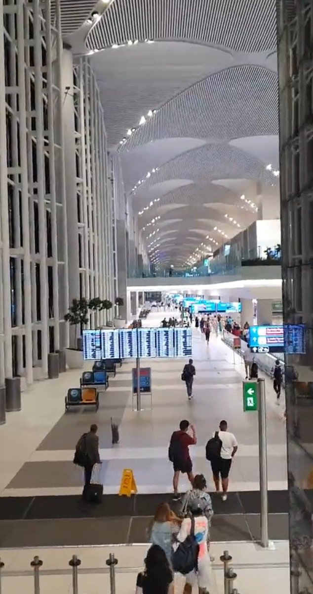 من اسطنبول 🇹🇷 إلي طرابلس 🇱🇾