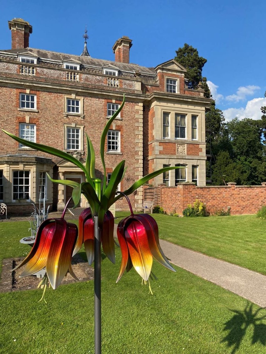 Metal artist, MissFire, is #artistinresidence this week. Find some of her sculptures in the garden and make sure to visit her in the art studio.

See more of her work on her website: missfire.co.uk

#natureinart #gloucester