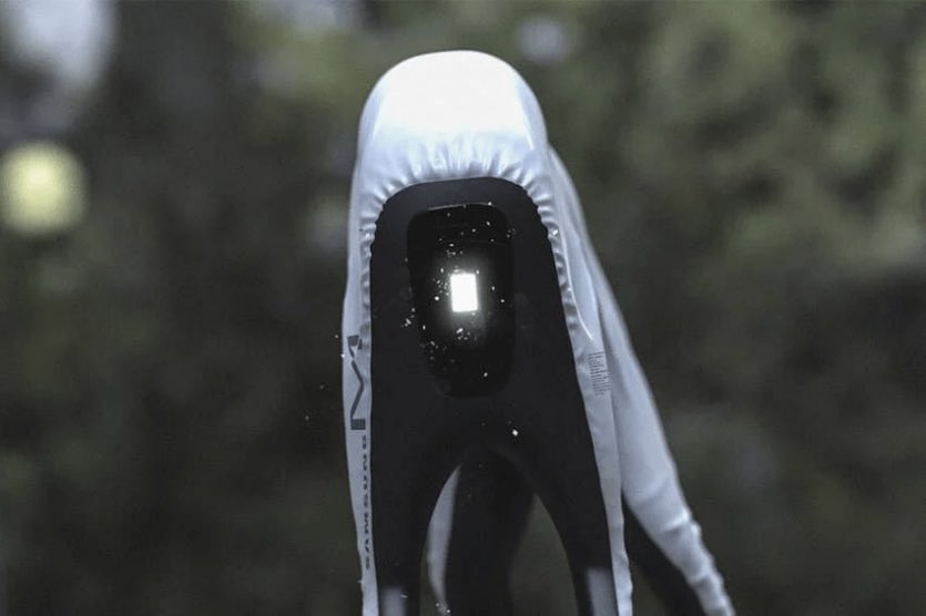 삼성에서 만든 프로타입 경비로봇

밤에 만나면 외계 생명체인 줄 알고 도망갈 듯..ㄷㄷ
전원주택 살면 하나쯤 있어도 좋을 듯