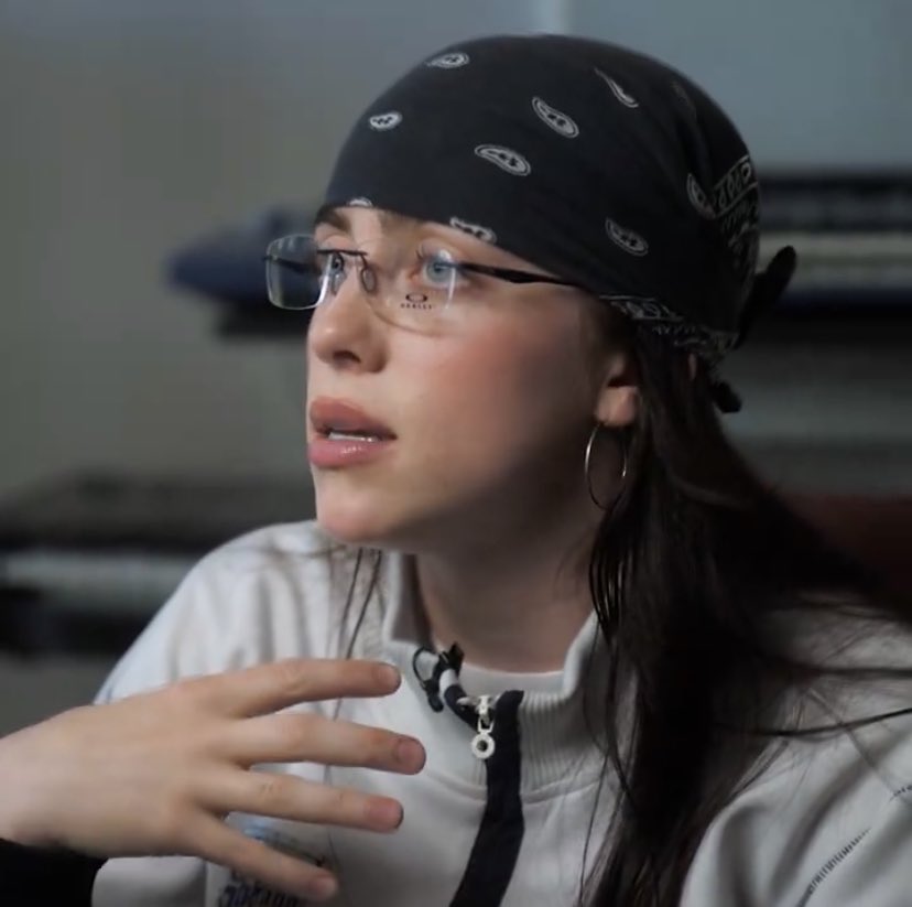 PopCrave's tweet image. Billie Eilish to Zane Lowe on her album ‘Happier Than Ever’:

“I think for that one we just didn’t put that much into it. That’s why there’s 16 songs. Nobody needs that many songs… As much as [it] was coming from this place of like, ‘We’re so good, this sounds so good,’ it was…