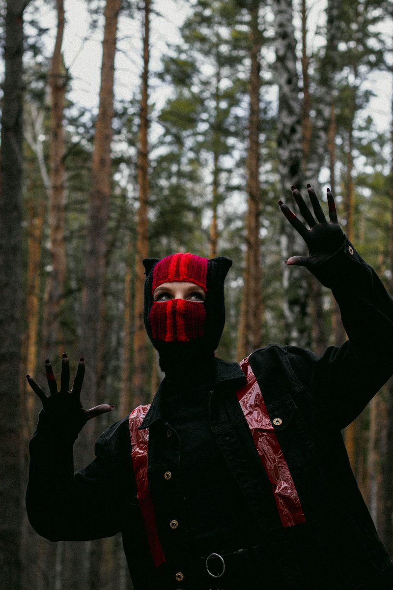 mor_lina_'s tweet photo. i’m so excited #pilottwtselfieday #clikkieselfieday 
@tylerrjoseph 
@joshuadun https://t.co/icQ761lRGK