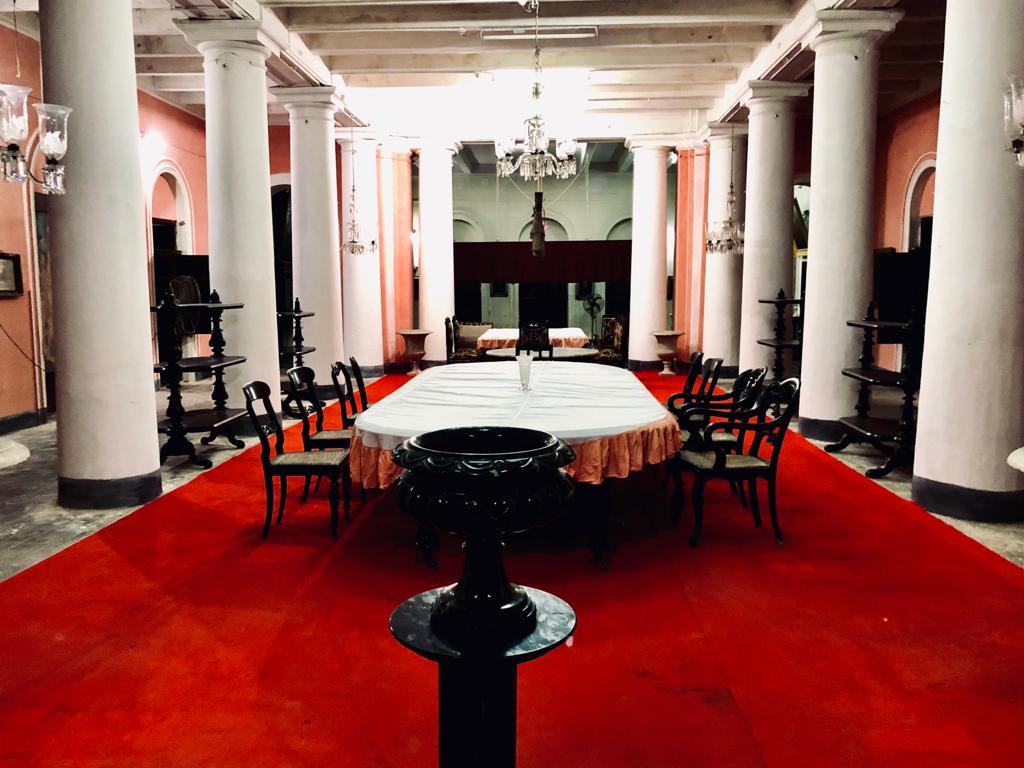 Dining Hall at Baganbati, Chakdighi, Burdwan. #Bengal #Heritage #history #decor #rajput #culture #lifestyle #rajbari #bengaltourism #zemindary #burdwan #westbengal #india #filmshooting #architecture #architecturephotography #interiors #interiordesign #heritagetourism