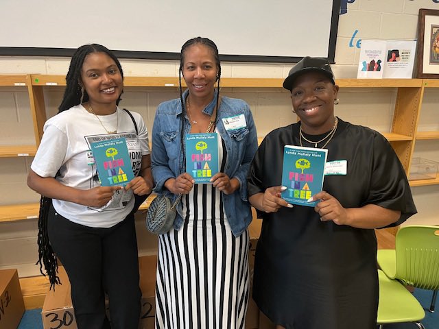 EverybodyWinsGA's tweet photo. Thank you, Be Nation Group of @LiveNation and @ClydeCoNews (Atlanta), for reading to @APSGardenHills students! They loved it and you left a lasting impact!
#EWA #EWAtlanta #literacy #atlantanonprofits #reading #mentoringmatters #volunteer https://t.co/u77GSv2B0q