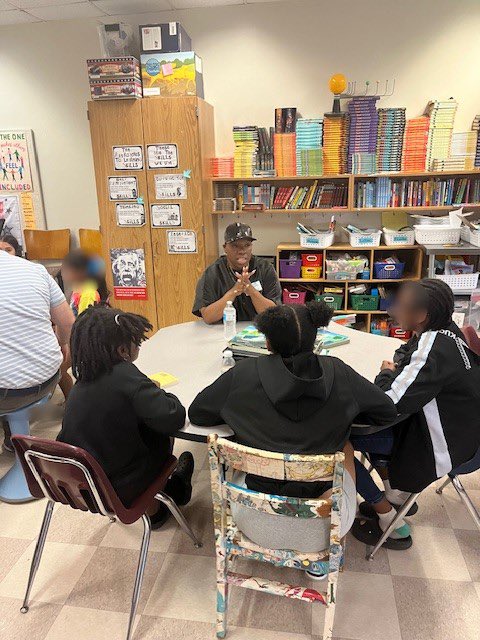 Thank you, Be Nation Group of @LiveNation and @ClydeCoNews (Atlanta), for reading to @APSGardenHills students! They loved it and you left a lasting impact!
 
#EWA #EWAtlanta #literacy #atlantanonprofits #reading #mentoringmatters #volunteer