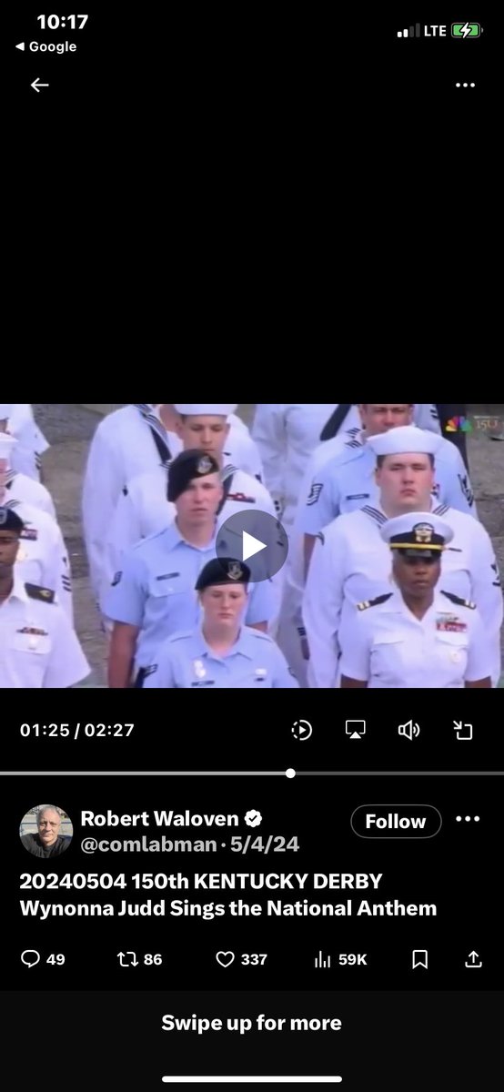 Yo_se_tu's tweet photo. @NMInfidel @comlabman When at attention, or in formation, the squad leader salutes on behalf of their squad. It’s hard to salute when pulling your ripcord, so the Army gets a pass here. None of these people needs to prove their loyalty to the American flag, Infidel. https://t.co/IHQed7sdTq