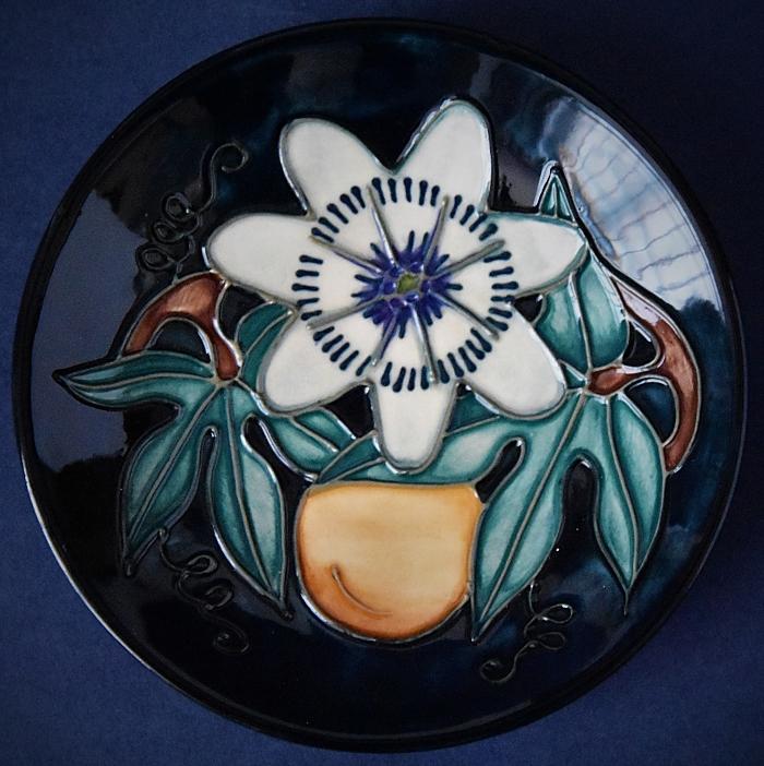 Moorcroft Pottery 780/4 Passion Fruit Rachel Bishop #moorcroftpottery #StratfordonAvon bwthornton.co.uk/moorcroft.php