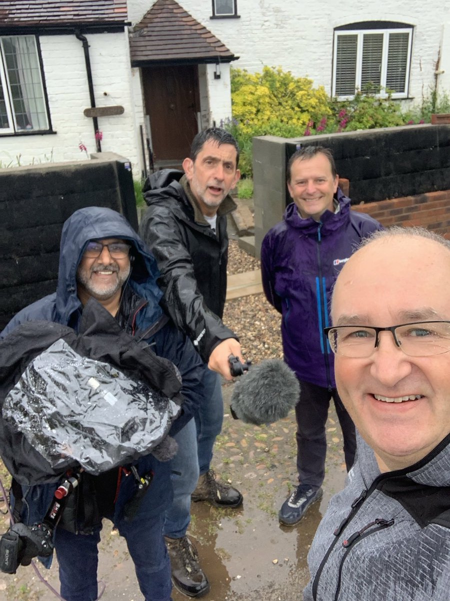 Reporting the ⁦@WWAttribution⁩ report for ⁦@BBCBreakfast⁩ on how the rain sodden autumn and winter in the UK which was made 4 times more likely by climate change. We’re outside ⁦@NickFloodWall⁩ whose wall saved his home and with flood expert ⁦@DaveThroup⁩