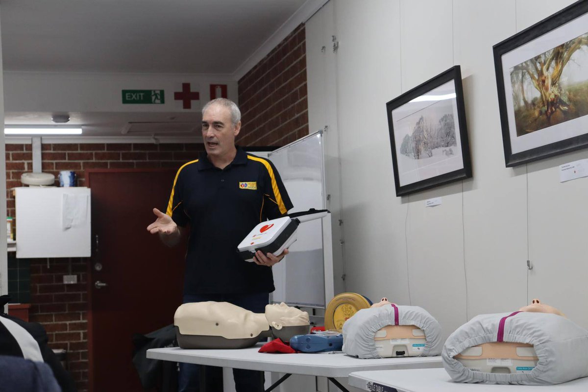 We held a community AED and CPR session at Sussex Inlet thanks to Mounties Group. Locals learned how to identify cardiac arrest and the three simple things to help save a life - CALL, PUSH, SHOCK. They now know what to do with the two 24/7 accessible AEDs. #chainofsurvival #CPR
