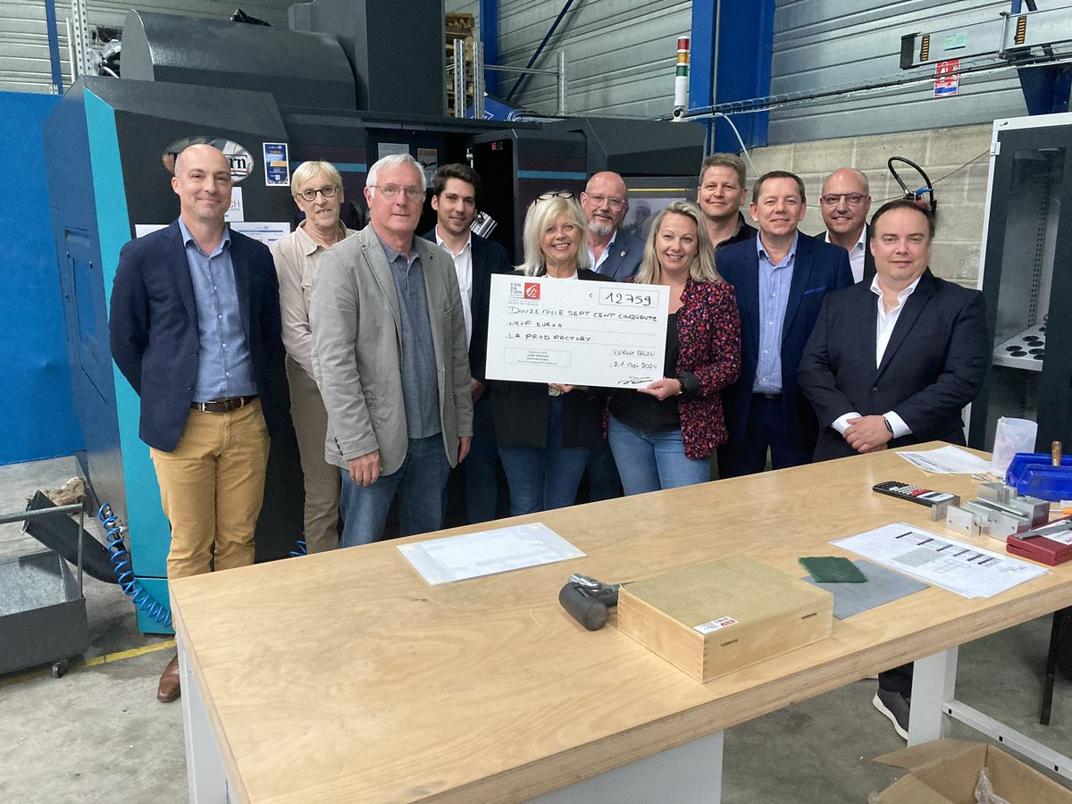 Les administrateurs de la SLE Aisne Champenoise réunis en conseil d’administration ont visité la ProdFactory  et remis un don de la Fondation @CEHDF  pour l’acquisition de machines destinées à la formation professionnelle des jeunes décrocheurs accueillis.