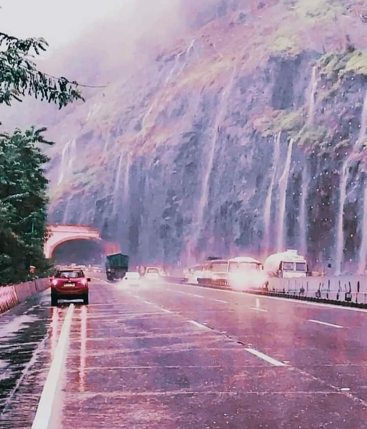 Mumbai Pune Expressway Lonavala, Maharashtra India
#Photography