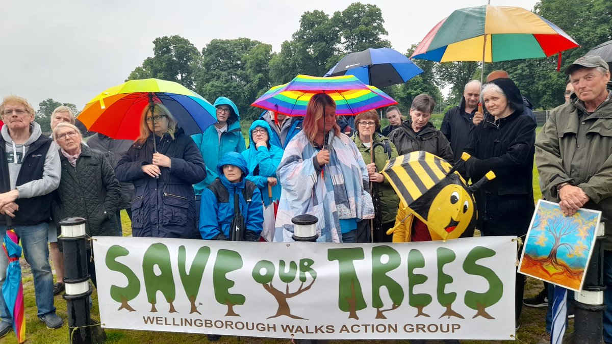 SAVE OUR TREES - Well done everyone! Thank you everyone who came out yesterday to celebrate our Judicial Review victory ✌ WE DID IT! What a great team of people, good to hear Marion read out our press statement and answer questions. Thank you all for your amazing support 🤩
