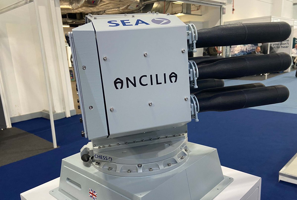 .@SEA_Limited @Chess_Dynamics Ancilia passive decoy launcher model on display at #CNE2024 The Type 45 Destroyers, Type 26 and Type 31 Frigates will be equipped with a pair. navylookout.com/royal-navy-to-…