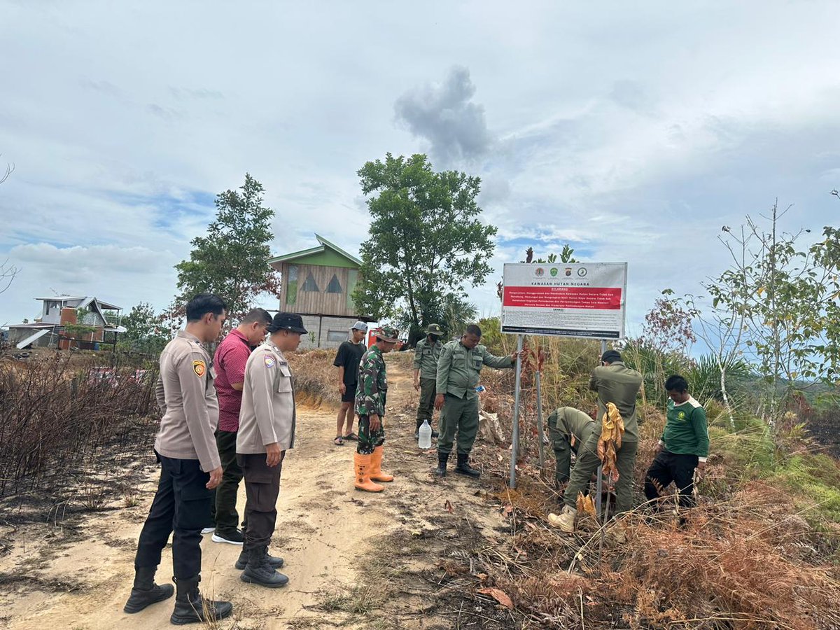 beaxxes's tweet photo. Giat Patroli &amp; Pengamanan gabungan Tni-Polri di tempat rawan Karhutla dan Obvitnas di Wilayah Kota Bontang https://t.co/QnQUrZdPzy