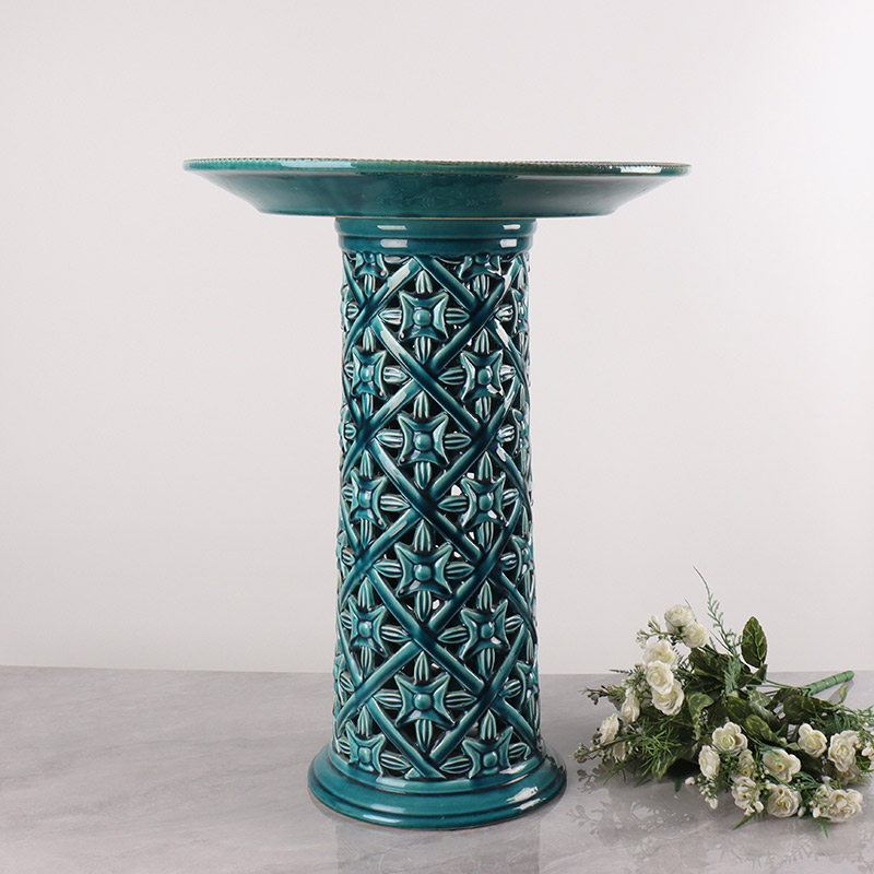 JiweiLuyu's tweet photo. 🌸 Unique Ceramic Bird Baths for Your Home &amp; Garden 🌸
🌟 Various sizes to choose from.
🎨 JIWEI Ceramics - Blue, Black, or customize!
💎 Antique-inspired cracked glaze.
🛠️ High-quality ceramic material.
🌿 Decorate your space with elegance.
📩sale5@jiweiceramic.com
#UniqueDesign https://t.co/QHyLEHbrfK