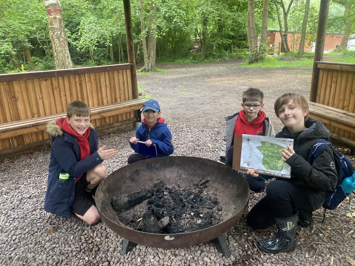 Miss Bullock had the pleasure of accompanying some of our Year 4 children to an orienteering event at Rough Close on Tuesday morning. The children had a great time using maps to navigate their way around the site! Thanks @SGOCoventryWest for organising the morning!