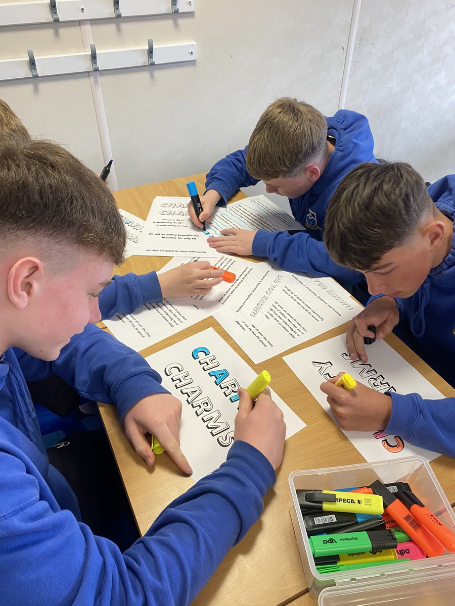 Miss Campbell tweet media