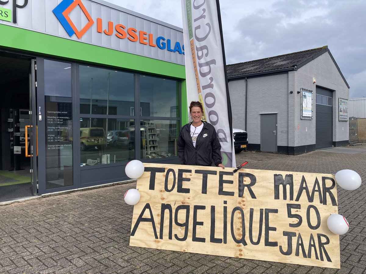 IJsselglas tweet media