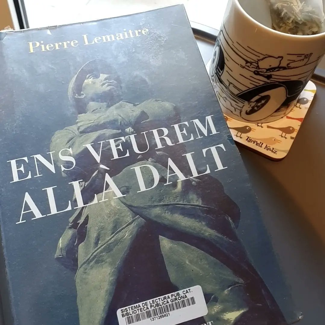 myrte_monseny's tweet photo. Totally fan de la saga #Lemaitre. Des de l'inici espectacular, amb premi Goncourt inclòs, que el ritme de les trilogies no afluixa i es manté trepidant 🔝🙌🏻. https://t.co/pUlieDtgZJ