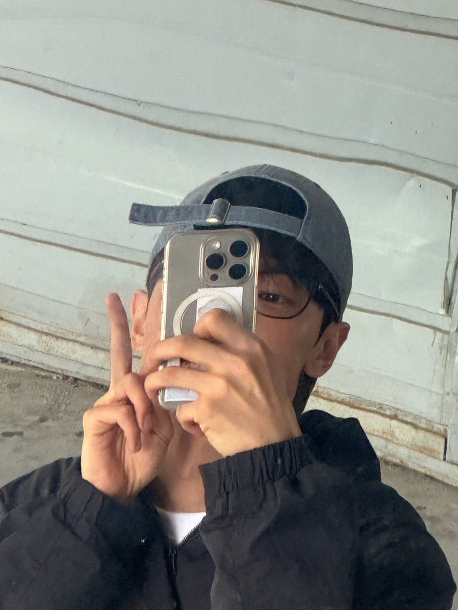 최왈왈 tweet media