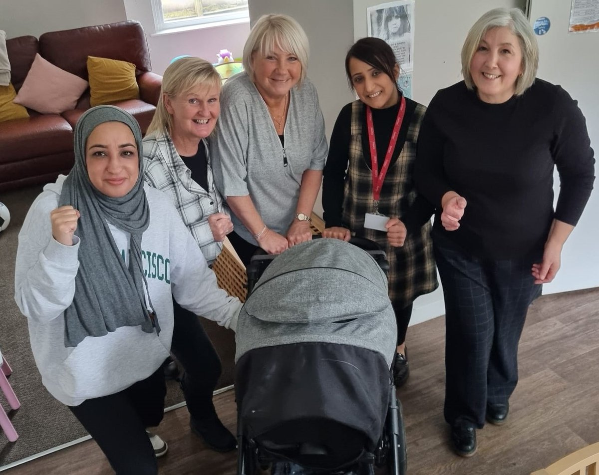 Good luck to the young families and babies from our Young Parents' Accommodation who are braving the rain and taking on their sponsored pram push walk today. Please could you spare a pound or two to sponsor them and virtually cheer them on in this rain? justgiving.com/page/caritas-m…