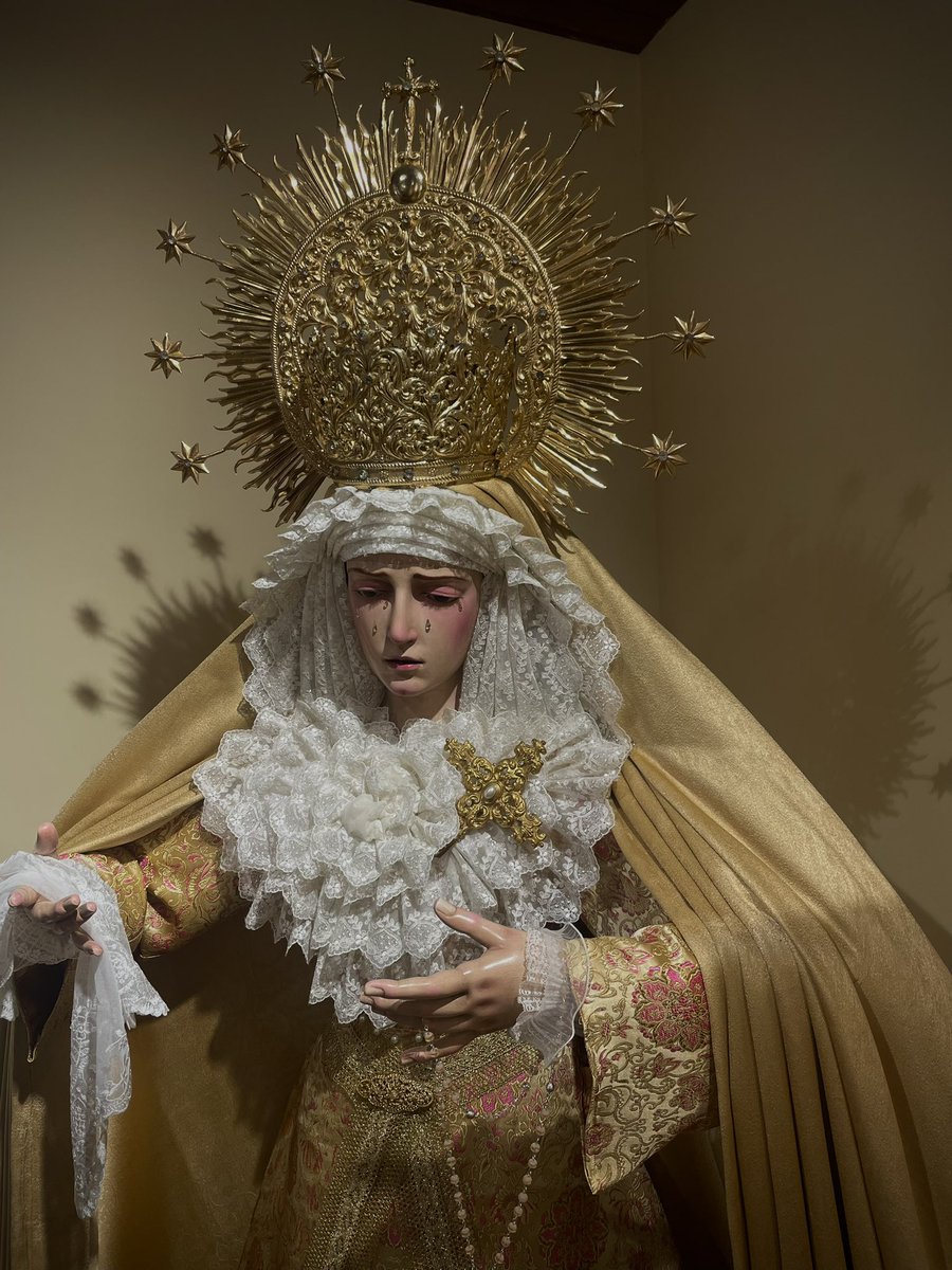 NOTICIA -

María Santísima de los Dolores y Lágrimas vestida para el tiempo ordinario.