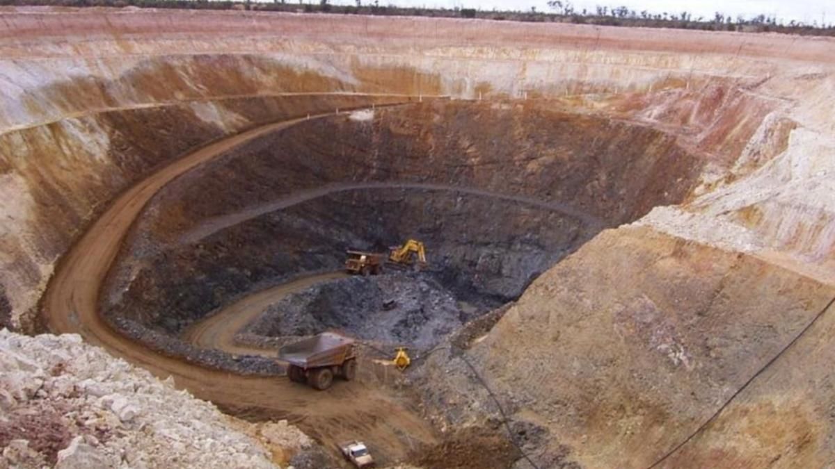 A granted 21-year mining lease over two gold deposits set to join Classic Minerals’ stable of operations will give the company what it says is a bigger play at its Forrestania project area in Western Australia. #BULLSNBEARSWA buff.ly/3KaL7r5