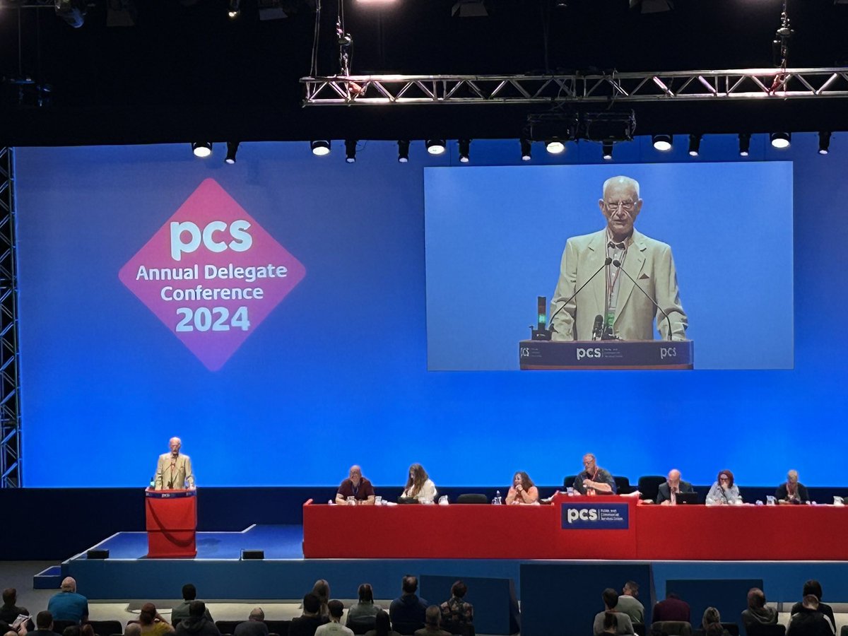 😍Incredible start to our day 2 of @pcs #PCSADC 👏Hearing from Brian one of the GCHQ members sacked for being part of a trade union. This year is the 40th anniversary of the banning of trade unions at GCHQ. #GFTU #GFTU125