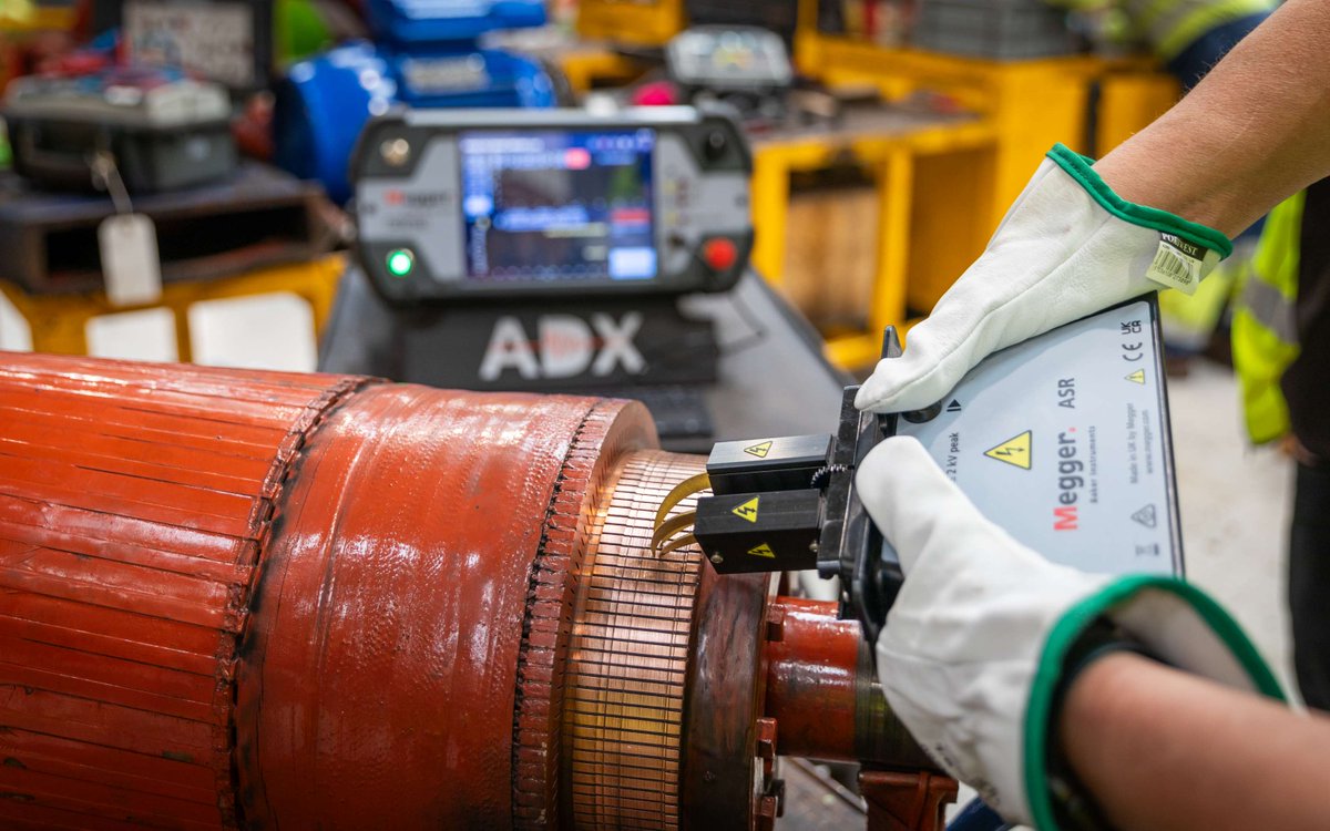 Descubre cómo el #ADX puede #transformartutrabajo y aumentar la #productividad:

🔹 Pantalla táctil de 10.4"
🔹 Almacenamiento en la nube
🔹 Pruebas hasta 15 kV (ampliable a 40 kV)
🔹 Batería de respaldo
🔹 Sistema operativo Android

👉 ow.ly/7pup50RQuz3