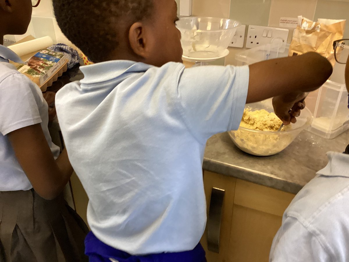 Year 4 have been baking biscuits as part of their DT project this morning. We can’t wait to see the finished result! @StGtG_CAT #Primary #Baking #DT #StudentExperience