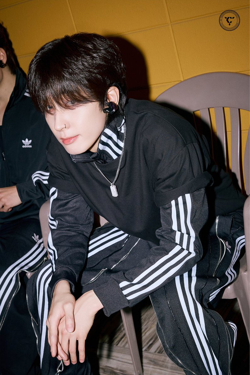 nizzige's tweet photo. 그러니까 내 씨피가 아디다스를 이렇게까지 소화한단거잖아?; https://t.co/20NayyFep1