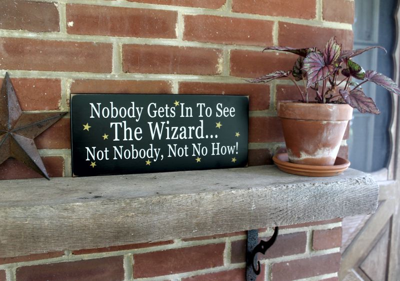 CountryWorkshp's tweet image. #fathersdaygift #WizardofOz Sign, Nobody Gets In To See The Wizard Sign, Workshop Sign, Studio Sign, Office Sign, Boss Gift, Artist Gift #dadgift etsy.me/4aEeCww via @Etsy