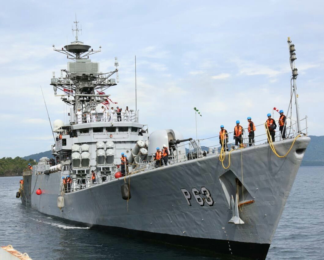 #IndianNavy🇮🇳 is conducting the 42nd edition of Coordinated Patrol (IND–INDO CORPAT) with the Indonesian Navy🇮🇩 (TNIAL) from May 16-25 with INS Kulish & Chetlat.