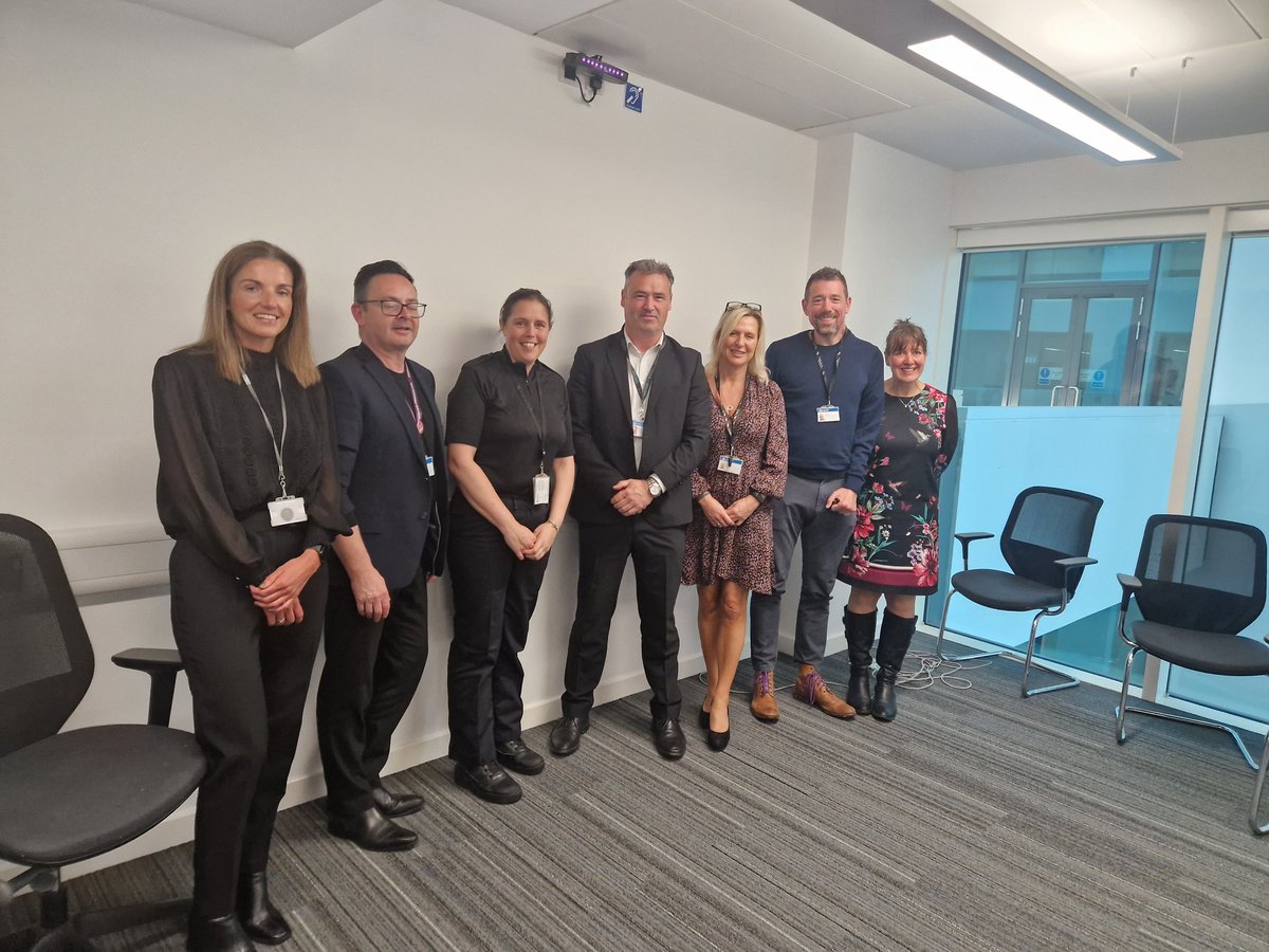 TY @WYP_LLeadbeater for your INCREDIBLE contribution to @SaferLeeds. Your leadership in supporting #Leeds response to serious youth violence, is one positive example of the work to keep #YoungPeople safe, which was highlighted nationally following the recent JTAI inspection🏅