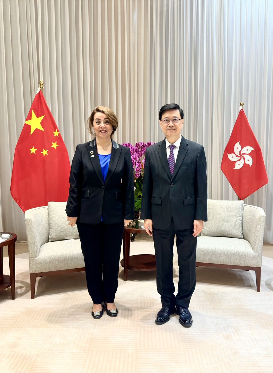 Honoured to begin my visit to Hong Kong, China, by meeting Chief Executive John KC Lee. As a major global financial & trade hub, Hong Kong is vulnerable to organized crime, drug trafficking & money laundering. I’m here to reaffirm @UNODC’s support in tackling these challenges.