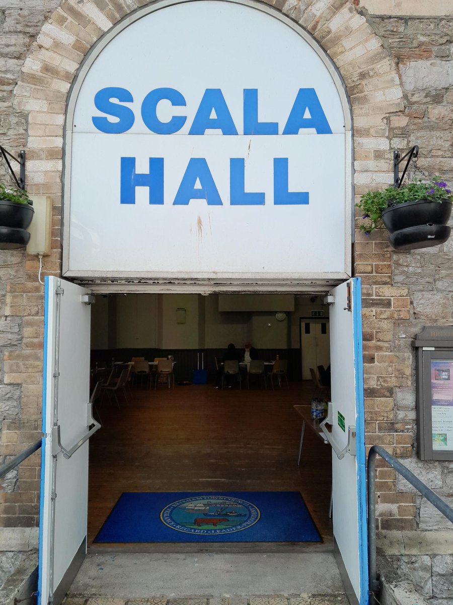 For our customers still affected by the boil notice in Hillhead, upper parts of Brixham, we are at Scala Hall (TQ5 8TA) today for a community drop-in session. To attend, please book your place here - southwestwater.co.uk/brixham-drop-in We will be here today from 1pm – 5pm and for the