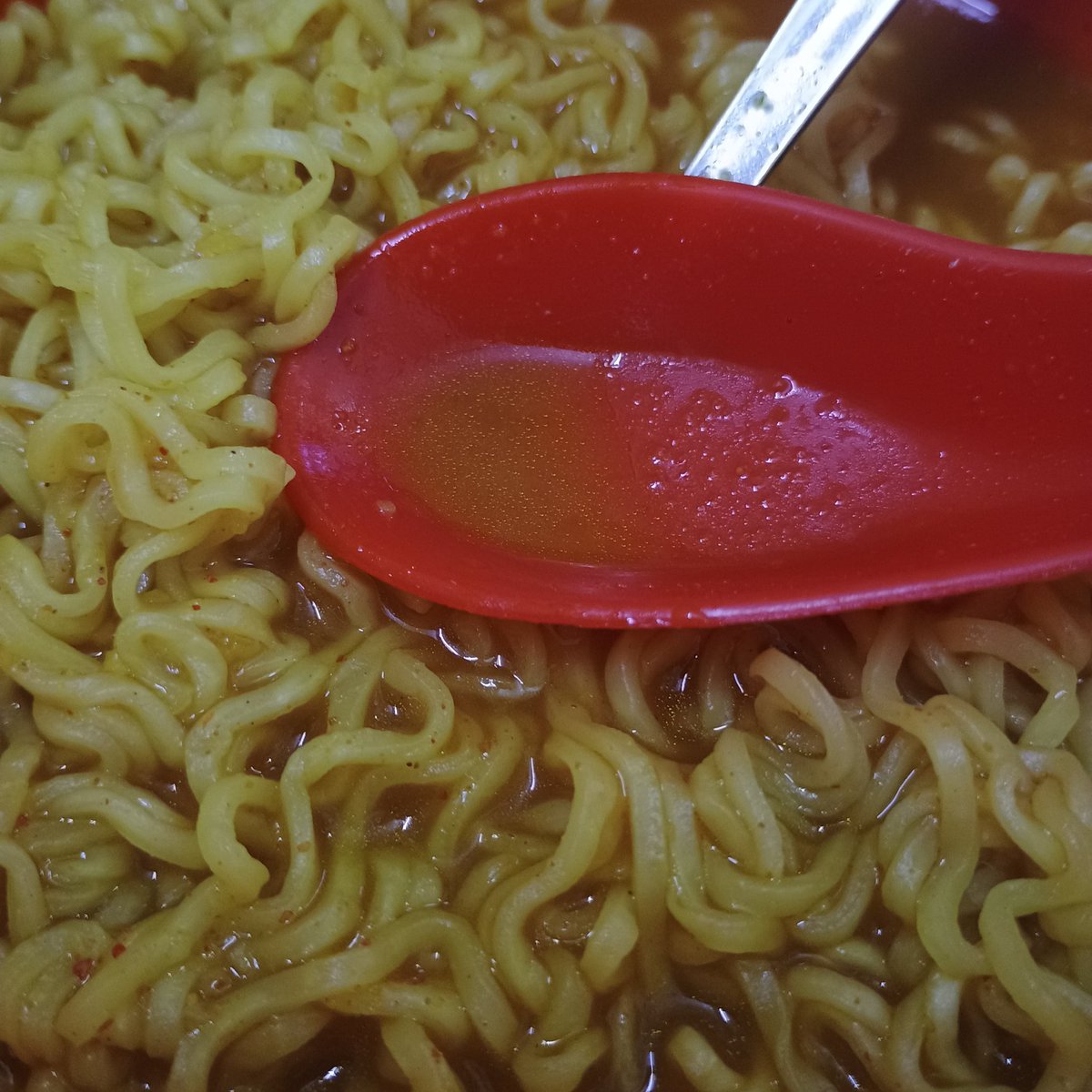 After a fucked up exam session..
I need some sleep and good hot bowl of Maggie