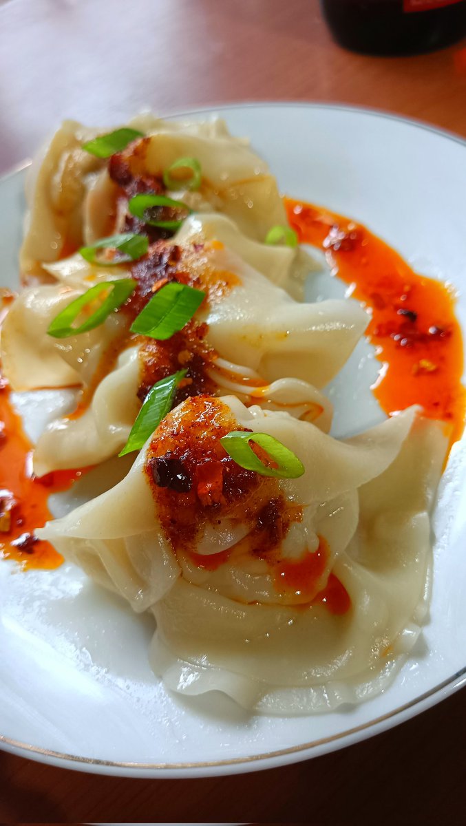 Karena rindu dengan permentai an, maka kembali buka PO yang dikirim dari Jakal km 6, sleman. Kalau ada yg berminat silahkan rep or dm ya. Thank you. Repost boleh loh makasi banyakkk

Sementara wonton chili oil available frozen by request. Ku masukkin juga gambarnya deh wkwwk