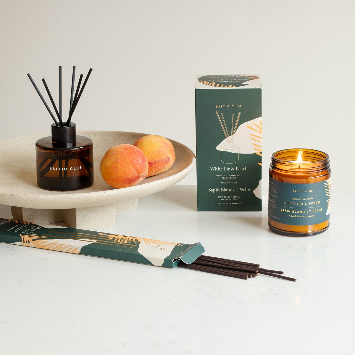 BalticClub's tweet photo. 🌲✨ Découvrez notre fragrance Sapin Blanc &amp; Pêche de la collection 2024 – un mélange envoûtant de forêt de sapin et de douceur fruitée, idéal pour l'été! 🍑Produits sans phtalate/paraben, cire de soya 100% naturelle, créés à Montréal avec amour. #BalticClub #Rivae2024 https://t.co/GbXZ3oOZoa