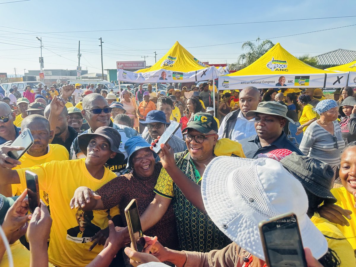 MPTshilidzi's tweet photo. Secretary General Vutha April Mabulula entering Braam Fischerti address the masses of our people  ⁦@MbalulaFikile⁩ ⁦@GautengANC⁩ ⁦@ANCKZN⁩ https://t.co/6LOT1tqeGM