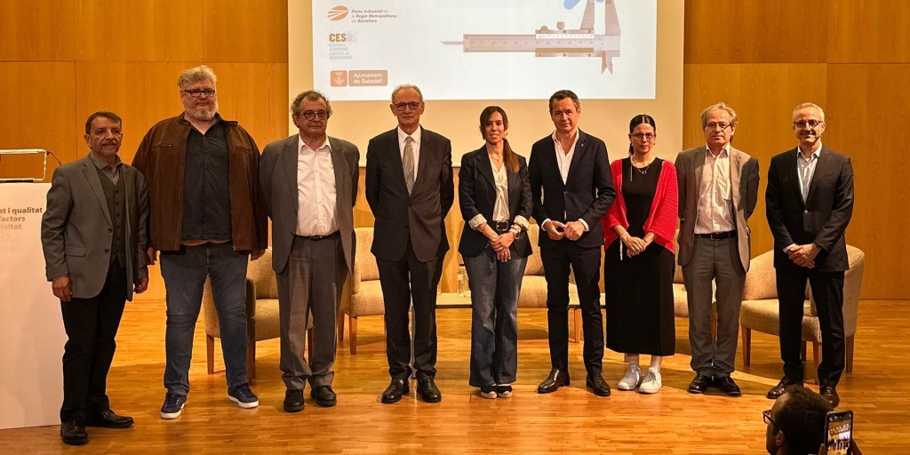 pacteindustrial's tweet photo. El @pacteindustrial i el @CES_Bcn subratllen la importància de la #productivitat i la qualitat del treball com a palanques de la competitivitat i el benestar.

🗣️Conferència d'Antón Costas (@CESEspana)
🆕📖#P8pacteindustrial (https://t.co/zuZfCvPocD)

ℹ️👉https://t.co/ZhKKAlYYvI https://t.co/1vcwbM5TxR