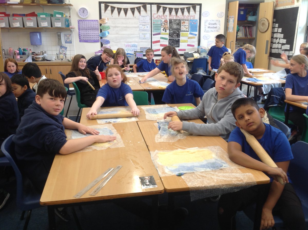 GBS_Larch_Class's tweet photo. Felting is actually really hard work! Larch class have sore arms and knuckles after this morning but the finished products look great- well done! @GilesBrookSCH #gbs4srts https://t.co/7Gvb4CMk64