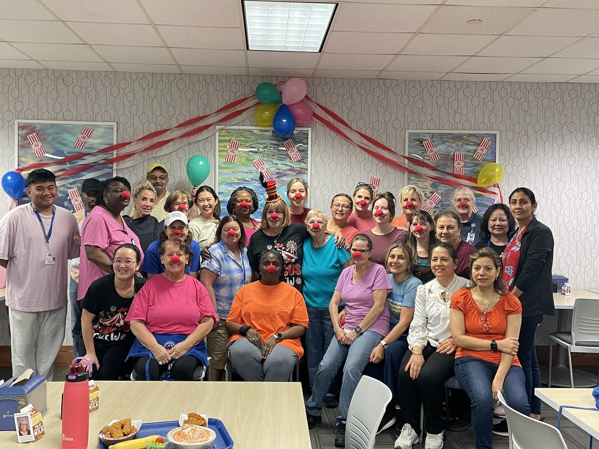 Happy Retirement to 3 long term and well-loved employees! 

Beth Klivansky at Carmel Middle School 
Colleen Brannon at Creekside Middle School 
Linda Rizzoni at Carmel High School. 

We wish them all the best and hope they enjoy retirement to the fullest! We will miss them all!💐