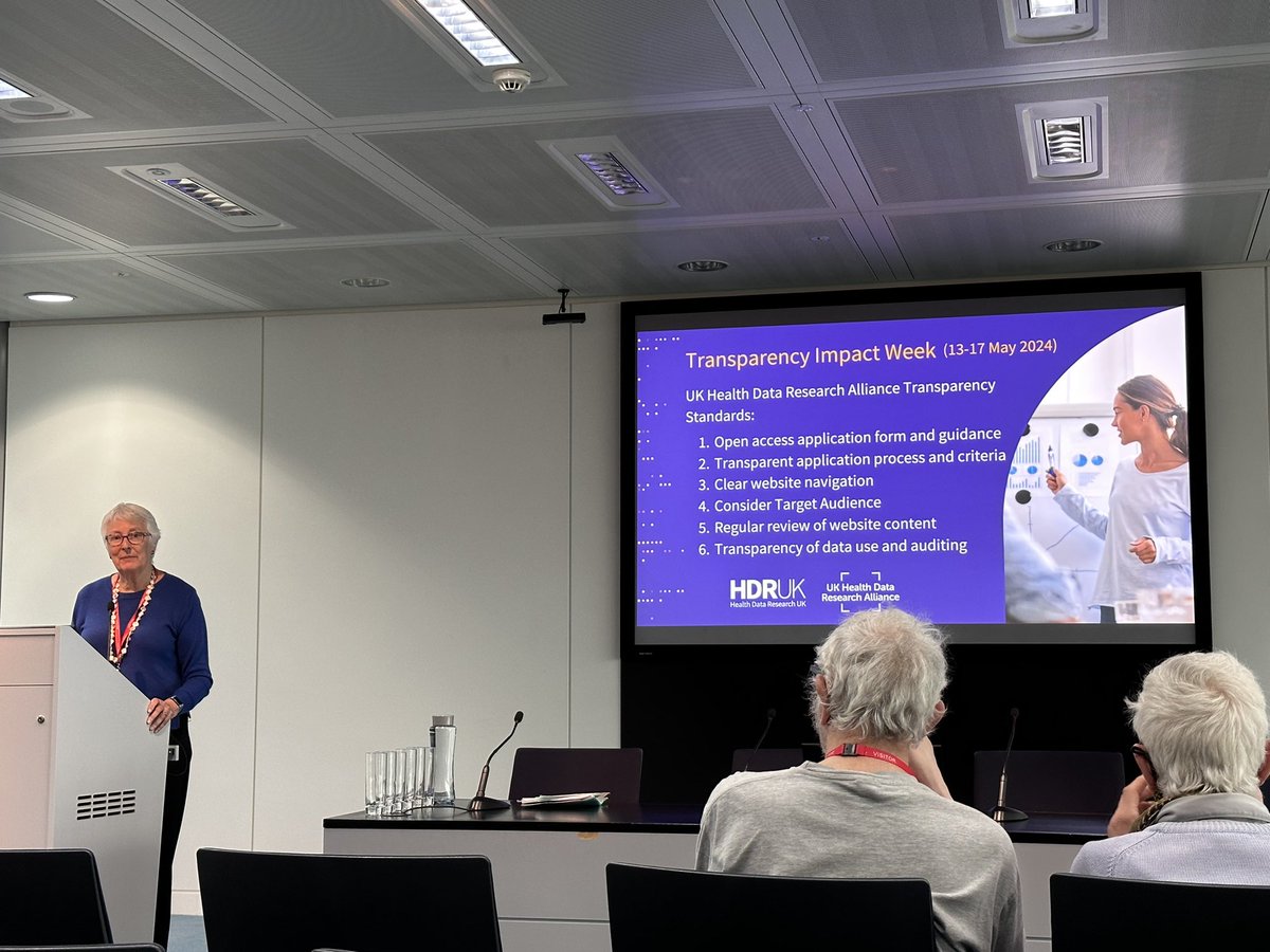 🤩Excited to be at @HDR_UK Alliance Transparency Showcase today, funded by @The_MRC. DATAMIND PPIE and @KingsCollegeLon have been collaborating to enhance transparency, accessibility, & engagement in longitudinal health research.   Explore our work here: datamind.org.uk/learning-hub/i…