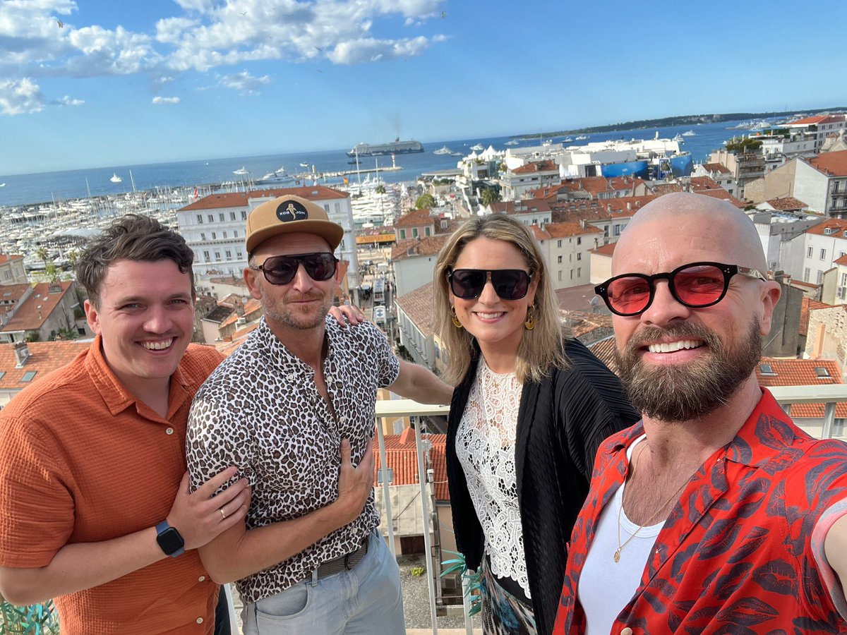 Bromantics tweet media