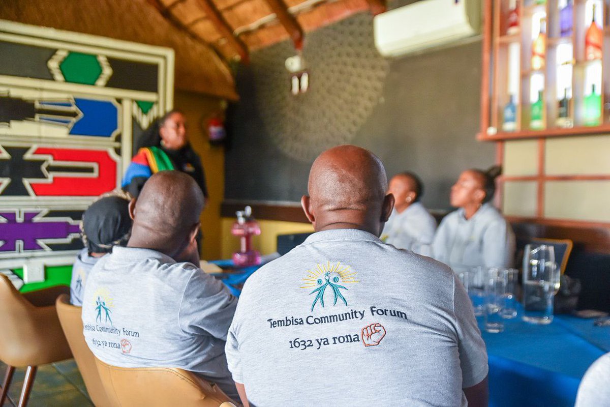 VuyiswaRamokgop's tweet image. I’m at an engagement with the Tembisa Community Forum (@TembisaComForum), in Thembisa, having conversation around the issues they have with and in our country, and engaging us on how @Rise_Mzansi plans to address these issues. 

We believe it’s very important to have…