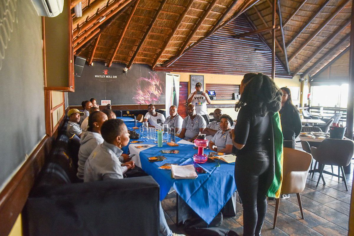 VuyiswaRamokgop's tweet image. I’m at an engagement with the Tembisa Community Forum (@TembisaComForum), in Thembisa, having conversation around the issues they have with and in our country, and engaging us on how @Rise_Mzansi plans to address these issues. 

We believe it’s very important to have…